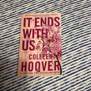 IT ENDS WITH US by Colleen Hoover